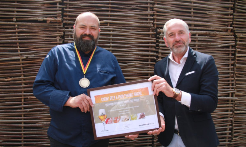 Raf Sainte van De Gebrande Winning en Peter Buelens